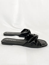 Load image into Gallery viewer, Don&#39;t Get It Twisted Black Slip On Sandal
